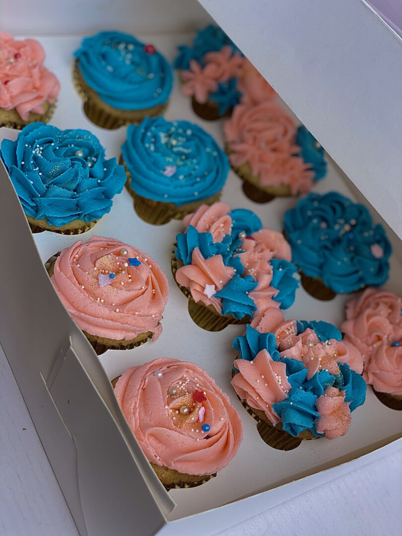 Box of Twelve cupcake - Image 2